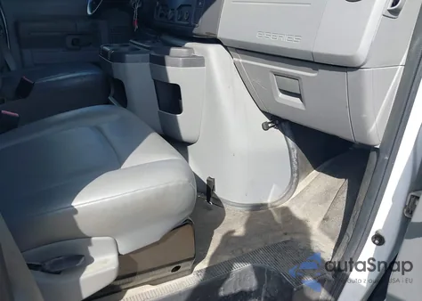 2014 Ford E-150 Commercial z USA, uszkodzony, nr VIN 1FTNS1EWXEDA68244